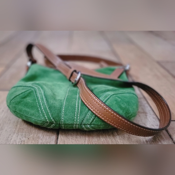 Vintage COACH green suede crossbody and card case*does NOT come w Coach dust bag - Picture 4 of 9